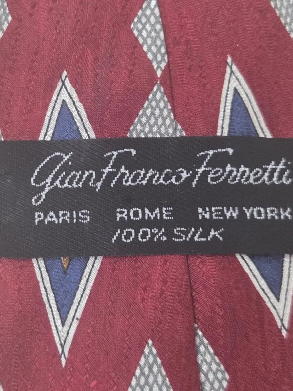 Gianfranco Ferretti 100% Silk Tie Burgundy Geometric Diamond Pattern 57 Inch